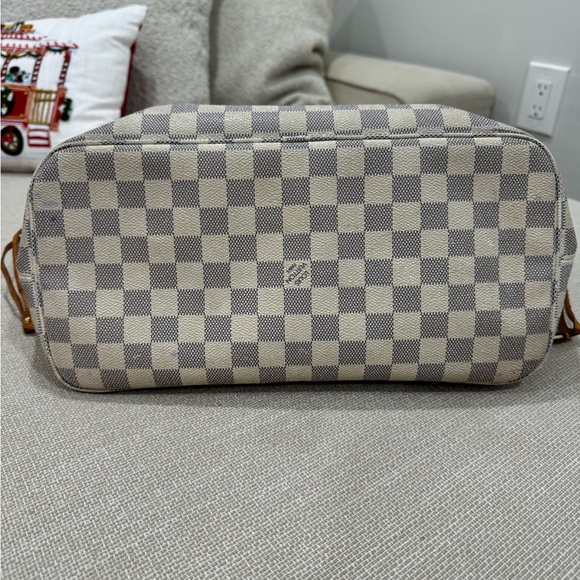 Louis Vuitton Neverfull Damier Azur - Picture 3 of 12